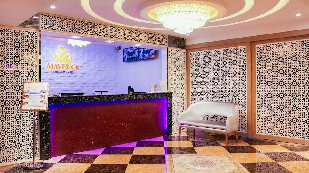 Maverick Ratchada Hotel Bangkok Bagian luar foto