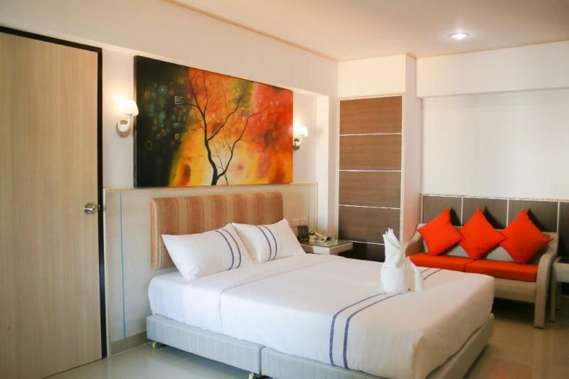 Maverick Ratchada Hotel Bangkok Bagian luar foto